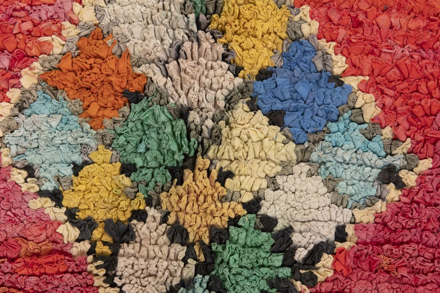 Marokkanische Berber Teppich Boucherouite 270 x 170 cm