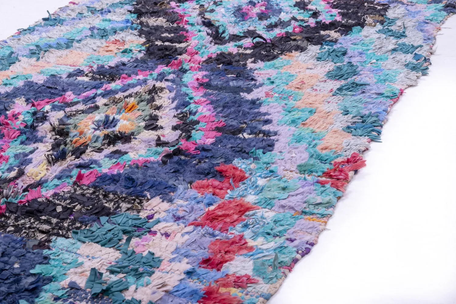 Marokkanischer Berber Teppich Boucherouite 235 x 115 cm
