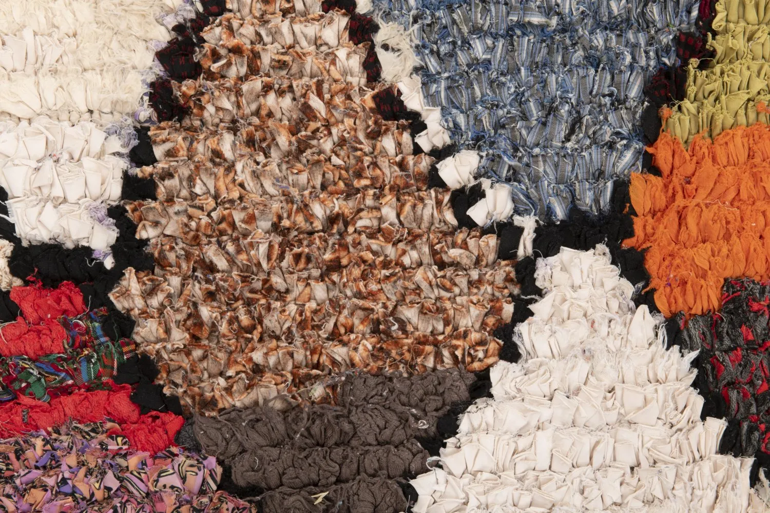 Marokkanischer Berber Teppich Boucherouite 200 x 145 cm