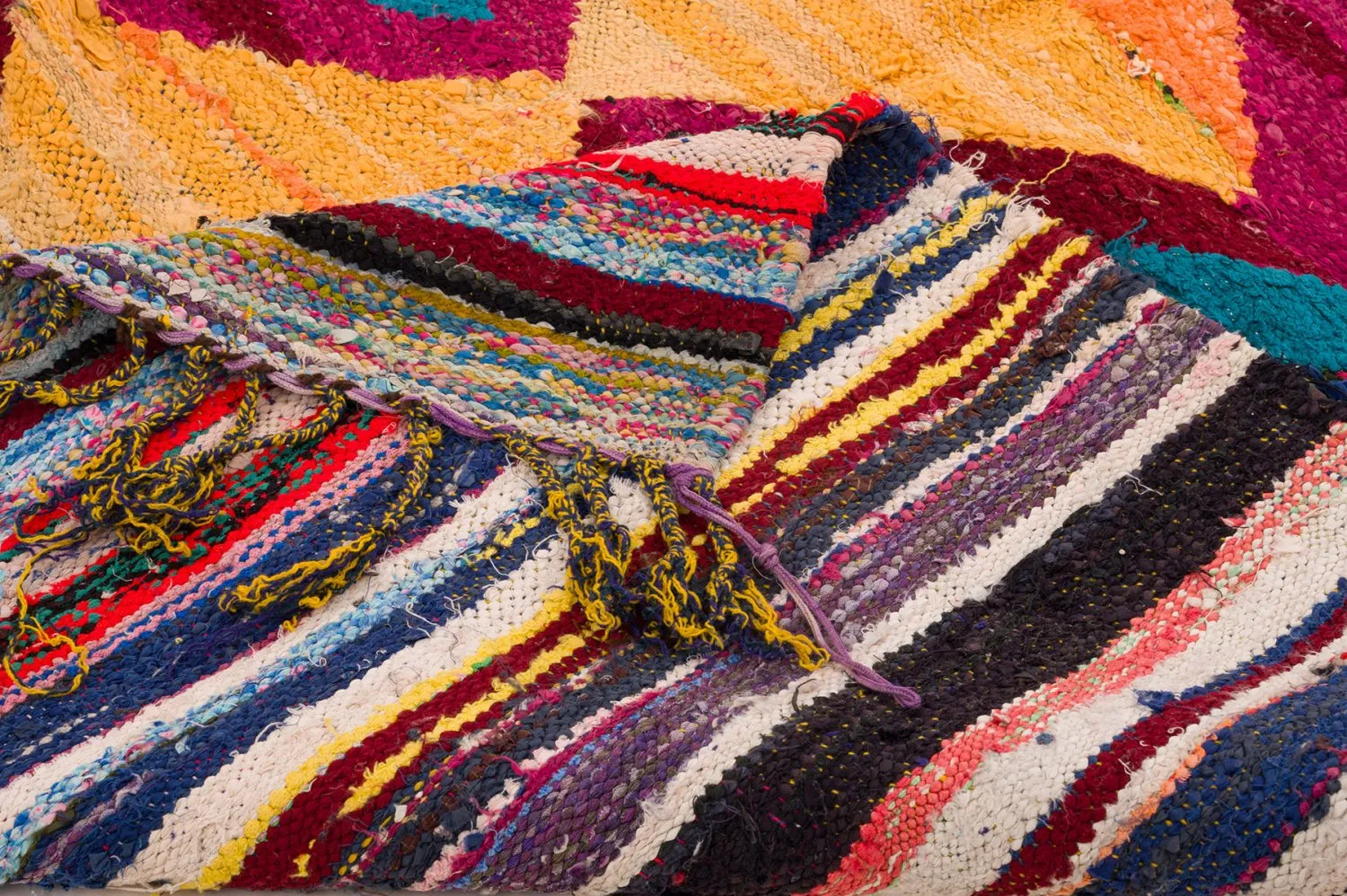 Marokkanischer Berber Teppich Boucherouite 150 x 285 cm