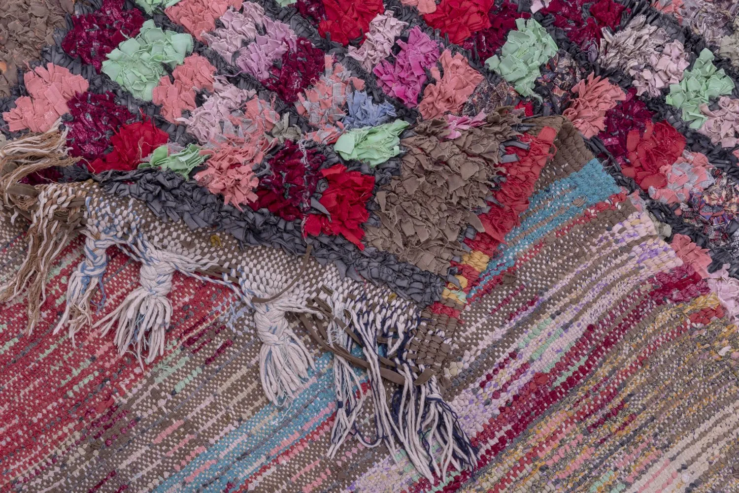 Marokkanische Berber Teppich Boucherouite 285 x 125 cm