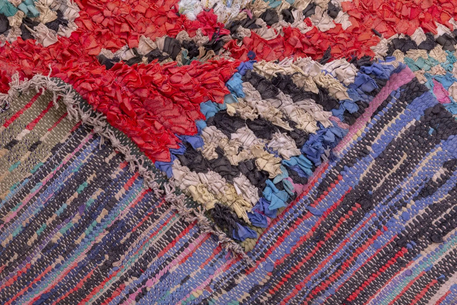 Marokkanische Berber Teppich Boucherouite 285 x 170 cm