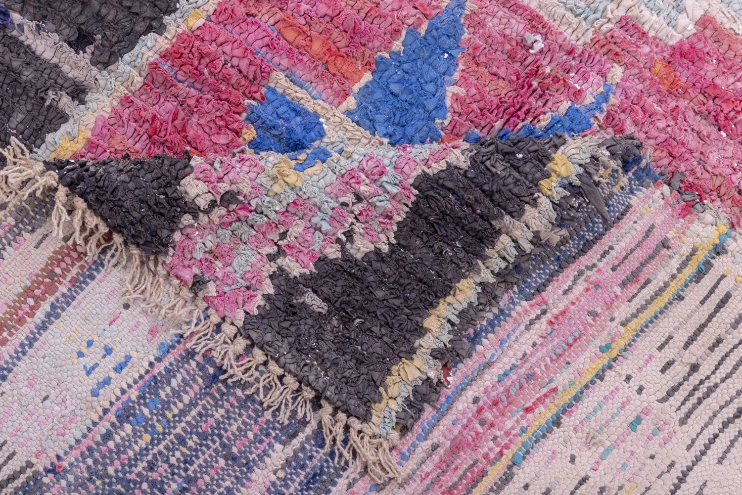 Marokkanische Berber Teppich Boucherouite 225 x 130 cm