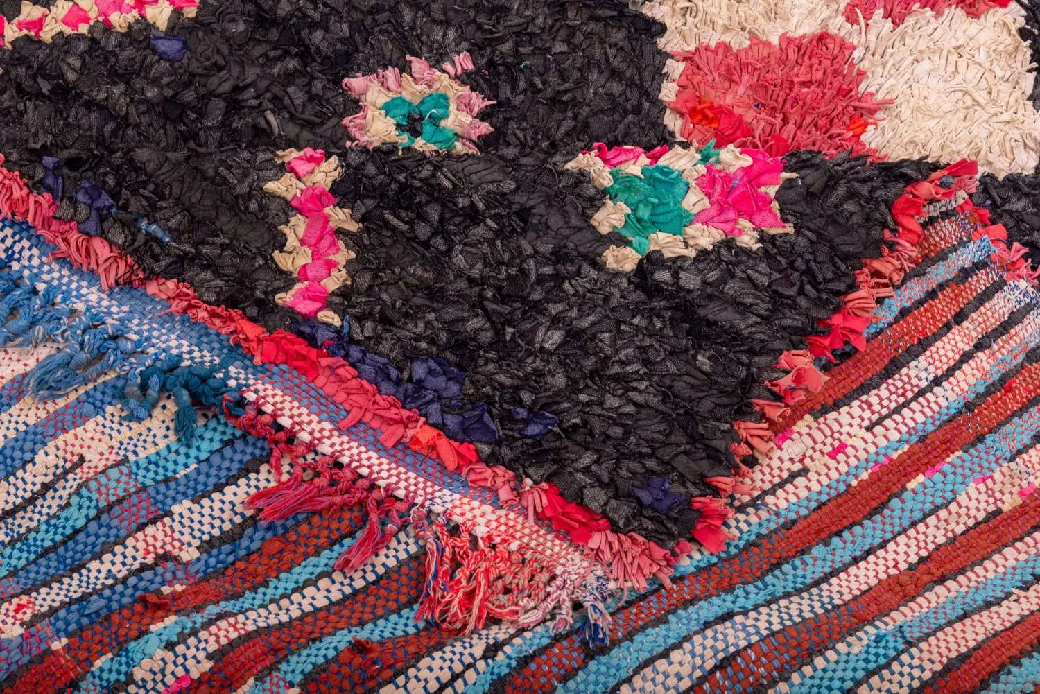 Marokkanische Berber Teppich Boucherouite 405 x 130 cm