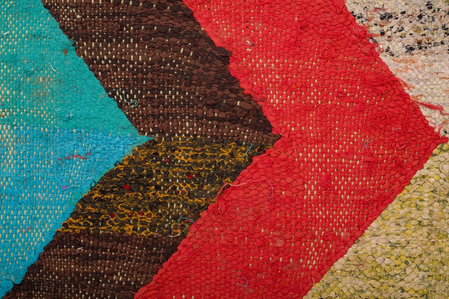 Marokkanischer Berber Teppich Boucherouite 135 x 265 cm