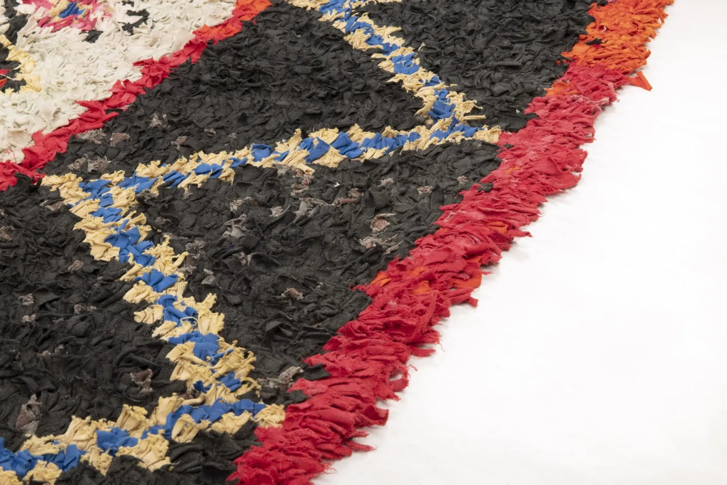Marokkanischer Berber Teppich Boucherouite 335 x 125 cm