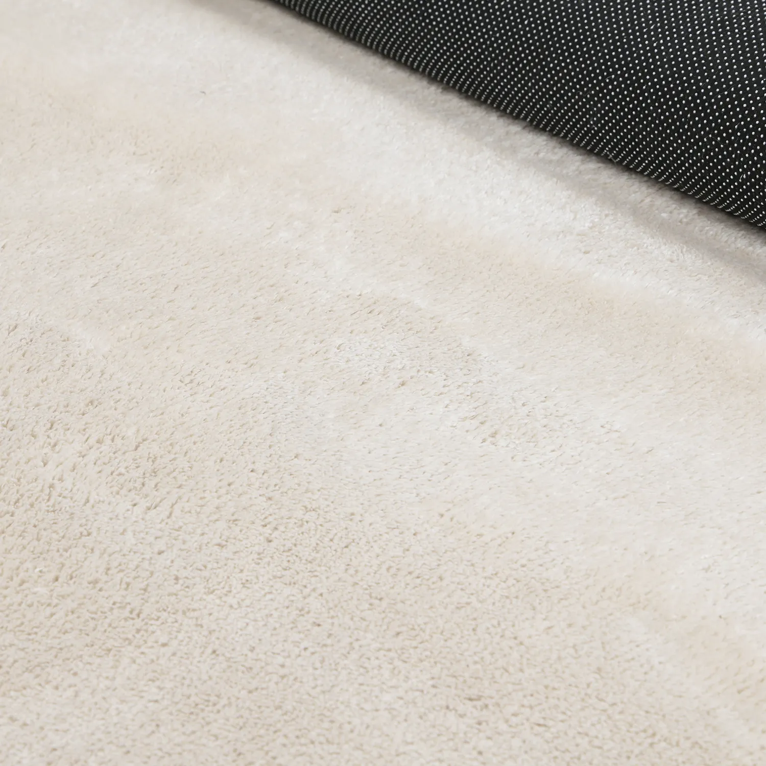 Asymmetrischer Wellen-Hochflor-Teppich - Aranga Super Soft Fur (beige)