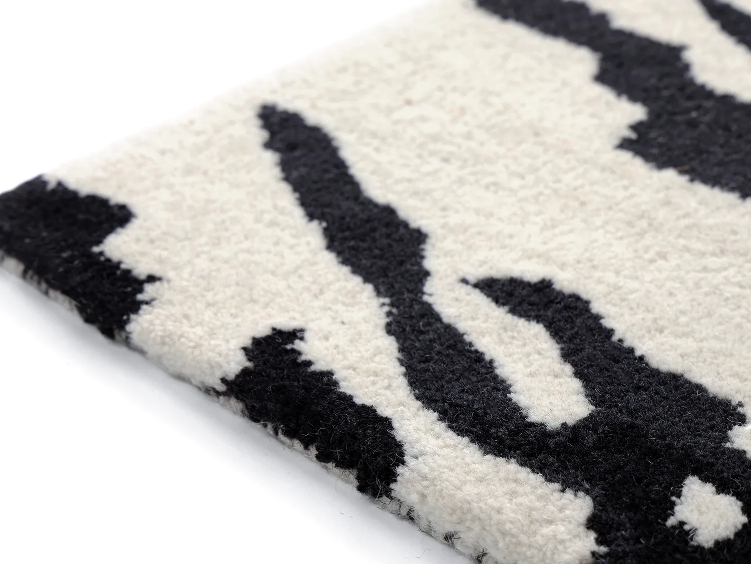 Fußmatte - Zebra Tufted Wool Premium (weiß/schwarz)