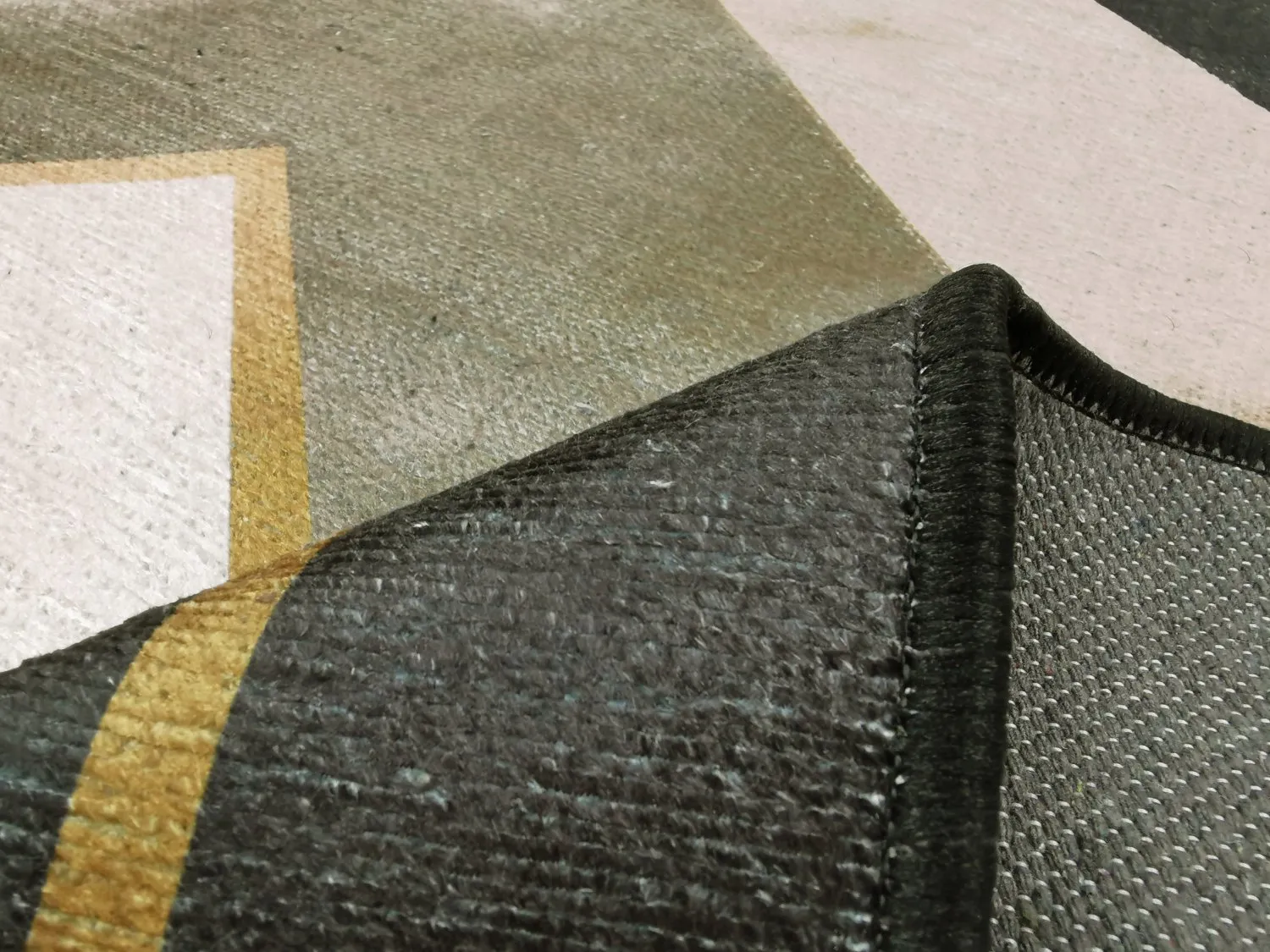 Wilton-Teppich - Pavia (beige/schwarz)