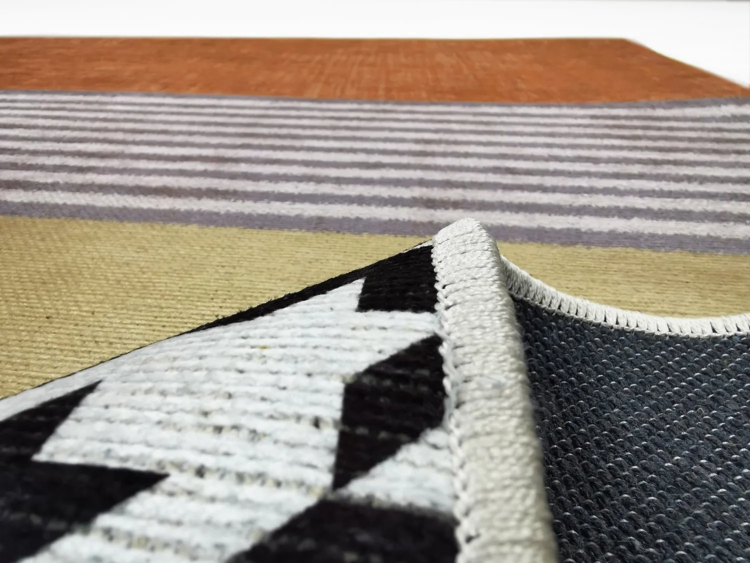 Wilton-Teppich - Esme (orange/bunt)