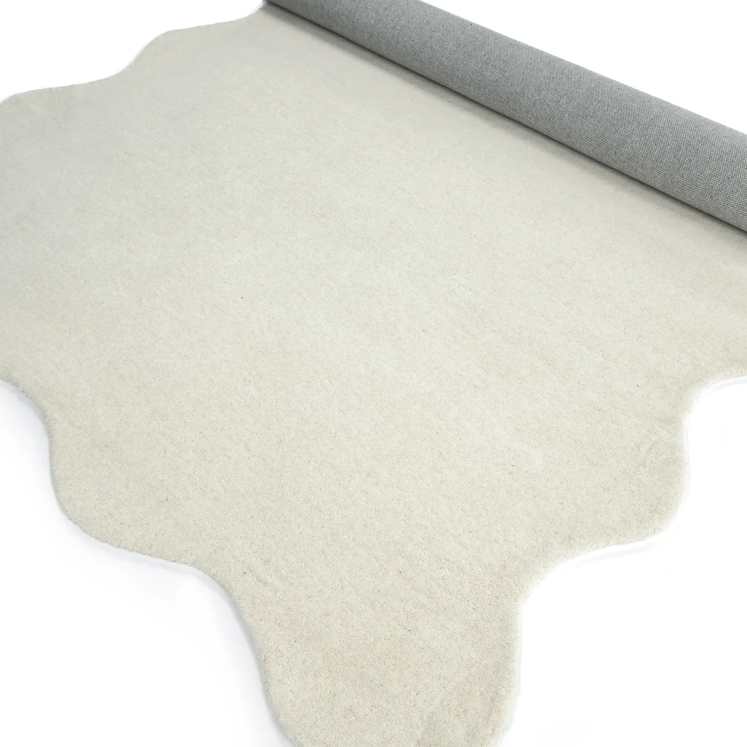 Gewellter Wollteppich - Diu Hand Tufted Wool Premium (weiß)